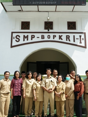 Bangunan SMP BOPKRI 1 Yogyakarta