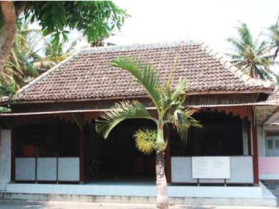 Rumah tradisional milik Bp. Raditya Wahyu Kumoro